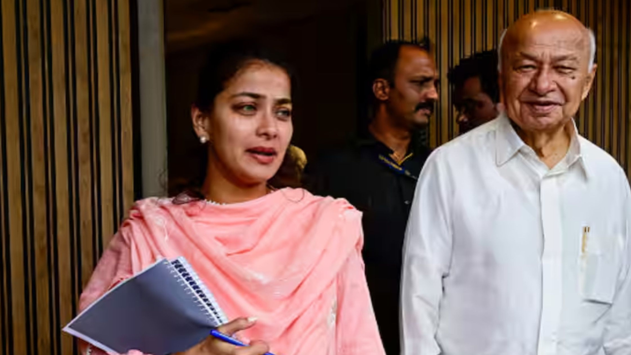 Praniti Shinde Parents, Siblings & Family