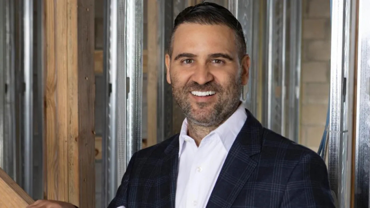 Misha Ezratti Wiki/Biography